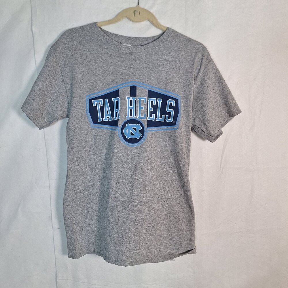 UNC Tarheel Gray short sleeve tshirt size small